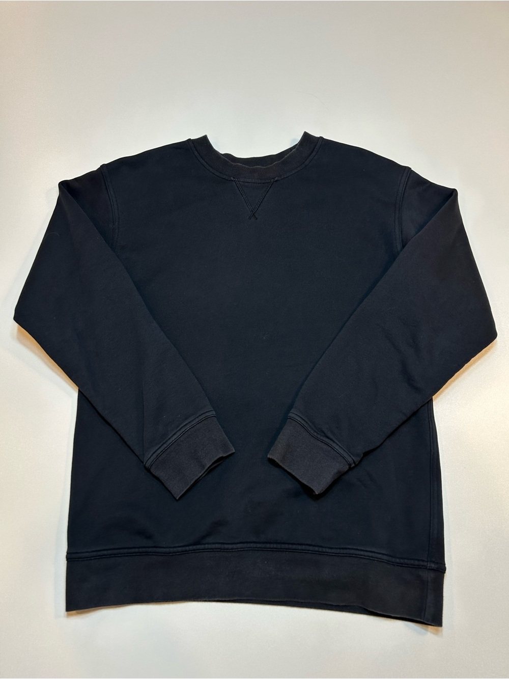 Lululemon Men's Steady State Crew Sweatshirt V-Stitch Collar Pullover Black